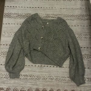 Gray cropped sweater, small